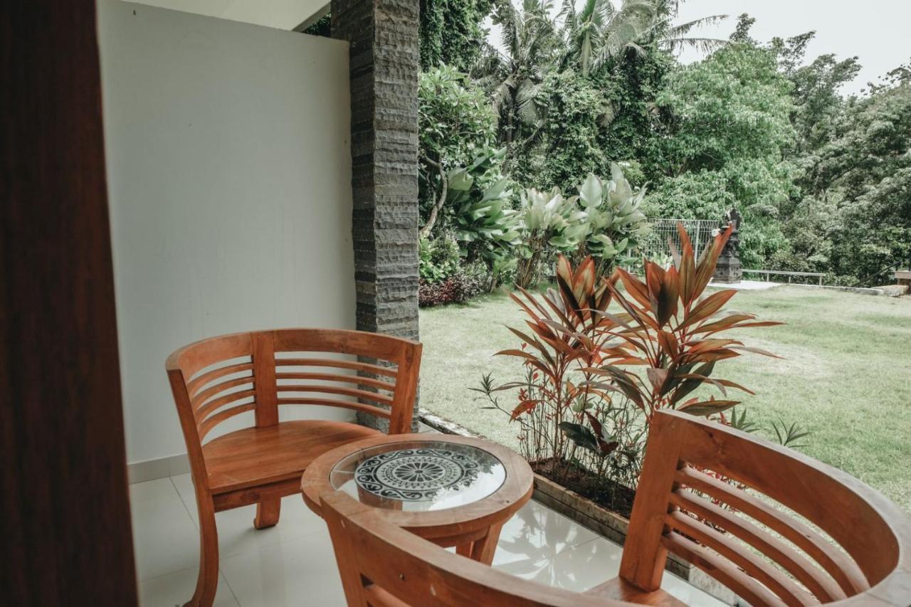 Sekar Arum Riverside Resort In Canggu ทานาล็อต ภายนอก รูปภาพ