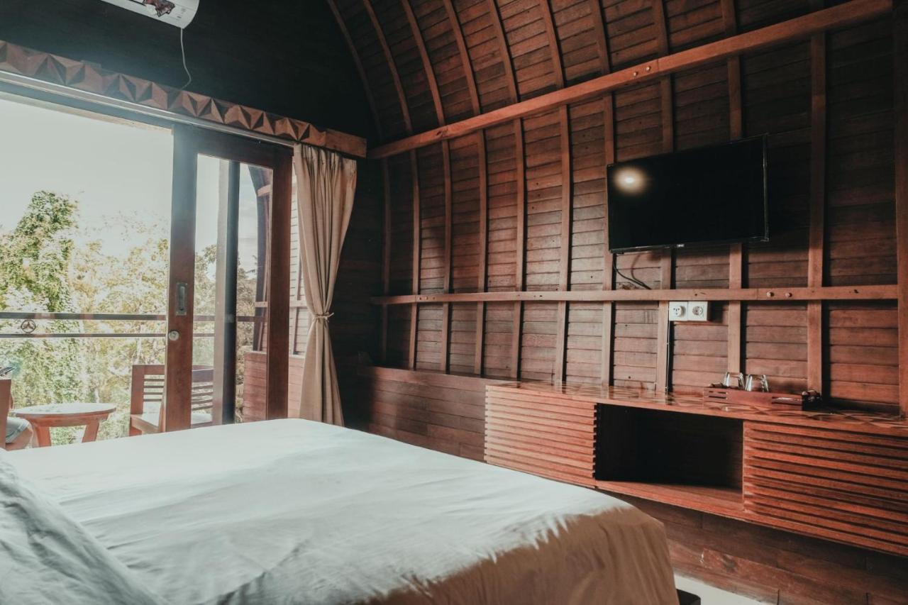 Sekar Arum Riverside Resort In Canggu ทานาล็อต ภายนอก รูปภาพ