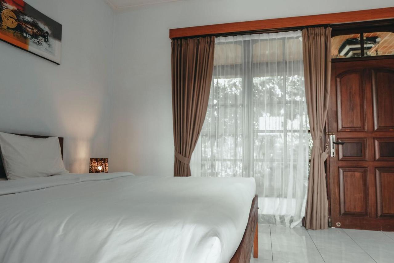 Sekar Arum Riverside Resort In Canggu ทานาล็อต ภายนอก รูปภาพ