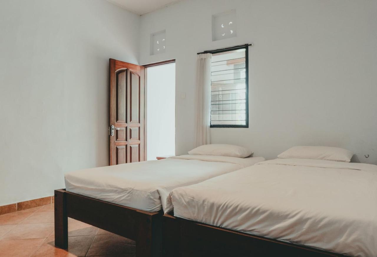Sekar Arum Riverside Resort In Canggu ทานาล็อต ภายนอก รูปภาพ