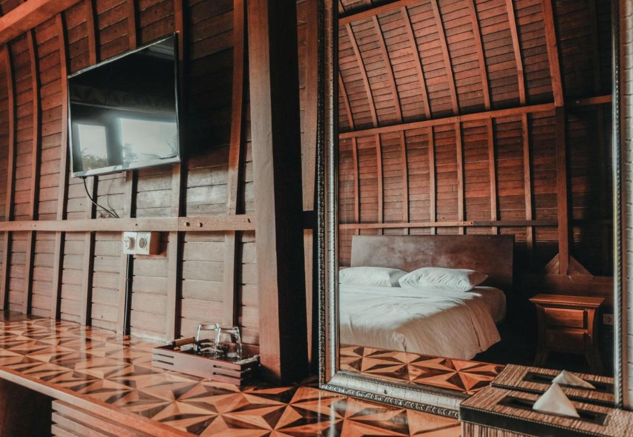 Sekar Arum Riverside Resort In Canggu ทานาล็อต ภายนอก รูปภาพ