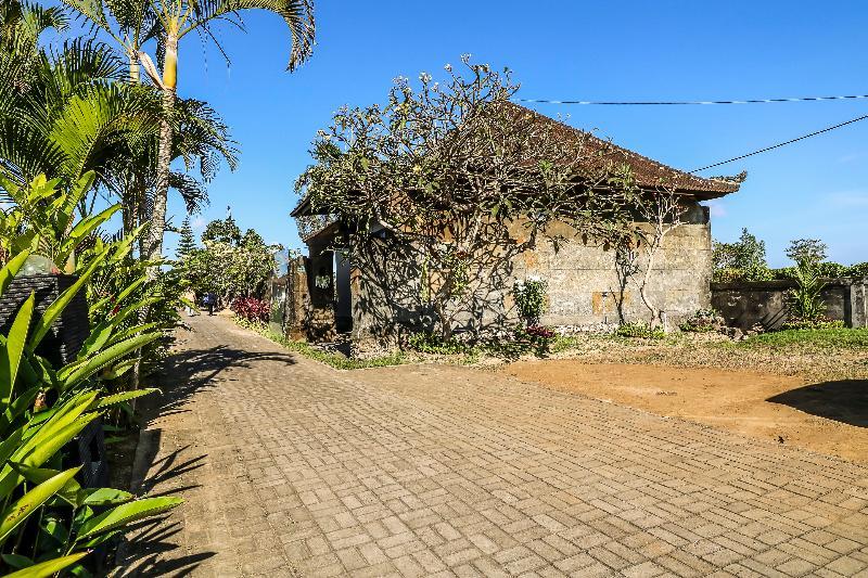 Sekar Arum Riverside Resort In Canggu ทานาล็อต ภายนอก รูปภาพ
