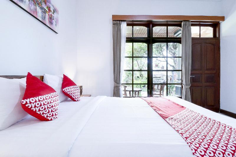Sekar Arum Riverside Resort In Canggu ทานาล็อต ภายนอก รูปภาพ